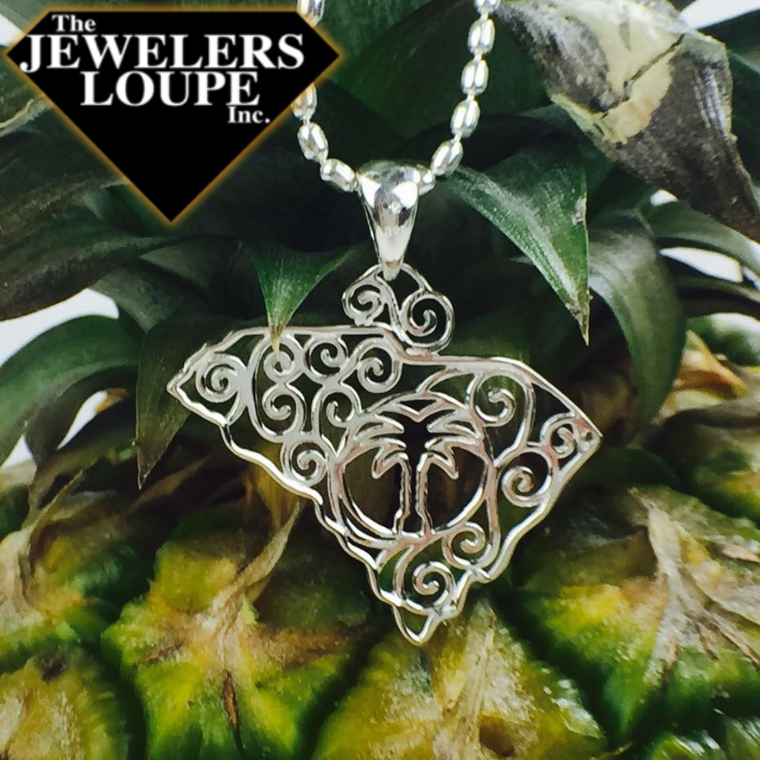 Southern Gates Sterling Silver Large South Carolina State Pendant (81091)
