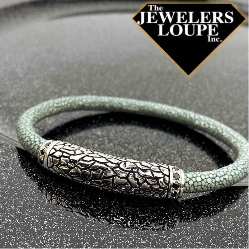 Samuel B. Sterling Silver Pebble Design Grey Stingray Leather Bracelet with Black Onyx Accents Bracelet, 8.25".