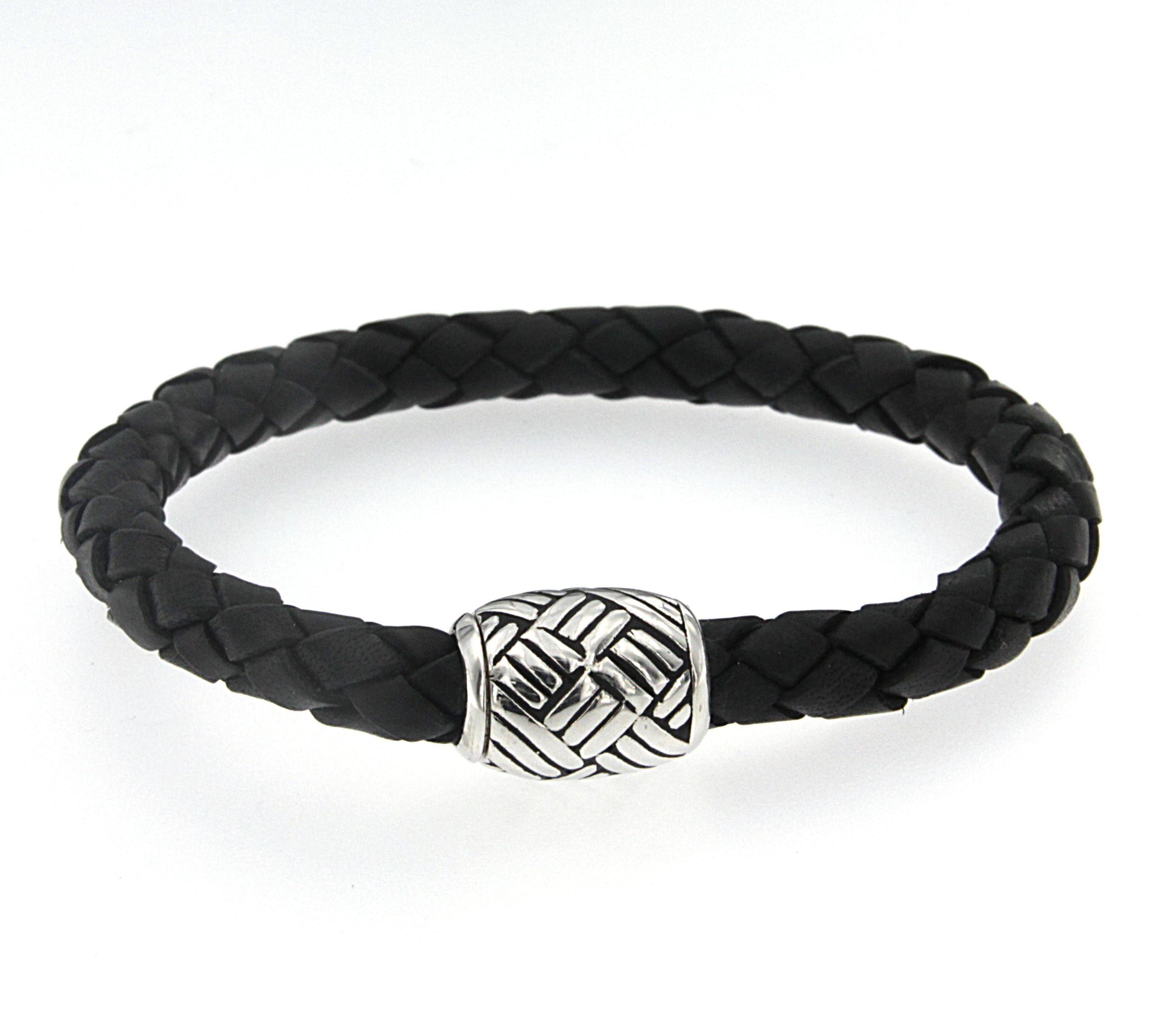 Our Sterling Silver woven design black leather bracelet, handcrafted in Bali by our skilled artisans. Each creation in the Imperial Bali™ Men’s Collections draws its power from mystic dragons, yet bows in reverence to nature and ancient Balinese patterns, weaves and textures.