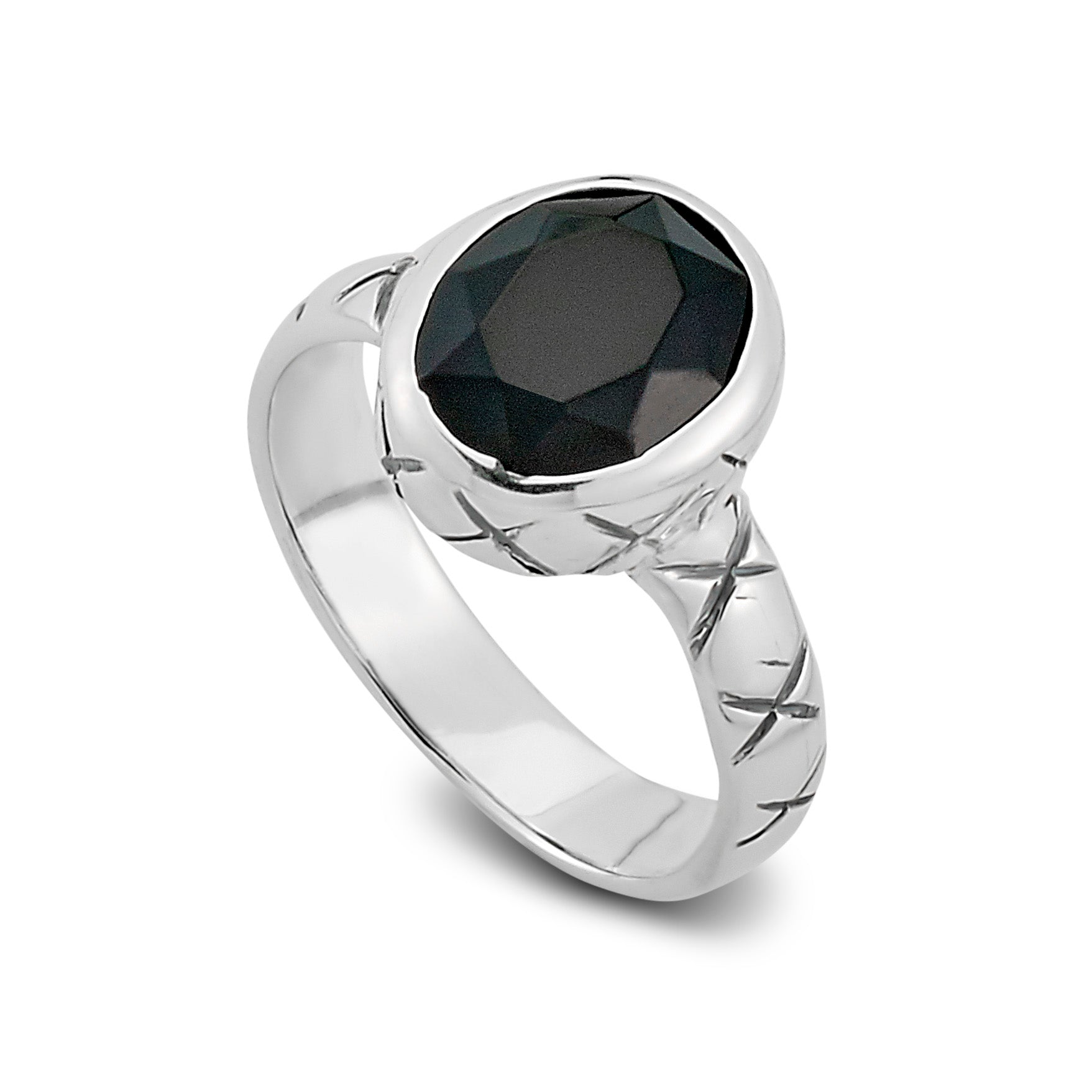 Samuel B. Sterling Silver Salah Ring with Oval Shape Black Onyx, Size 7. Our Sterling Silver oval shape black onyx ring, handcrafted in Bali by our skilled artisans. From our signature collection, Royal Bali™ featuring designs handcrafted using sterling silver and genuine gemstones.