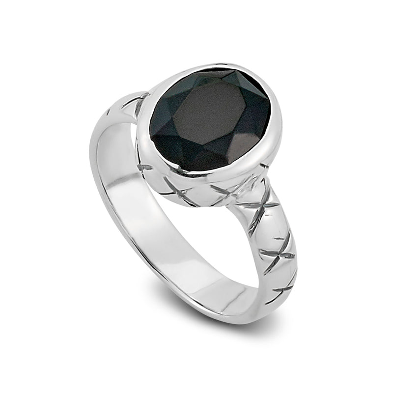 Samuel B. Sterling Silver Salah Ring with Oval Shape Black Onyx, Size 7. Our Sterling Silver oval shape black onyx ring, handcrafted in Bali by our skilled artisans. From our signature collection, Royal Bali™ featuring designs handcrafted using sterling silver and genuine gemstones.