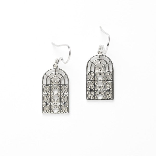 Southern Gates Sterling Silver Biltmore Collection Chauncey Earrings (92043)