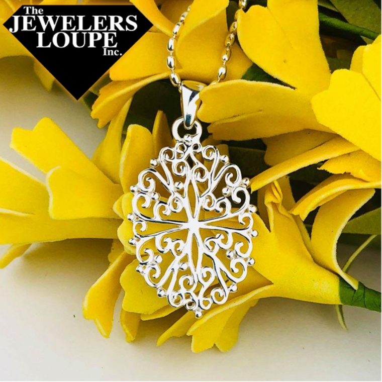 Southern Gates Sterling Silver Oval Filigree Pendant (83452)