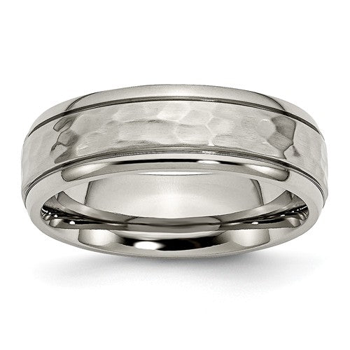 Titanium 7mm Grooved Edge Hammered And Polished Band, Size 9.5 (88799)