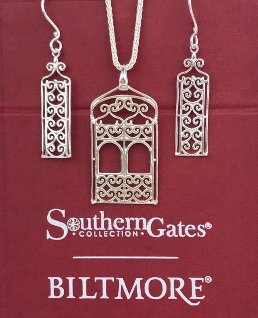 Southern Gates Biltmore Series Sterling Silver Alcove Pendant and Chain (90896)