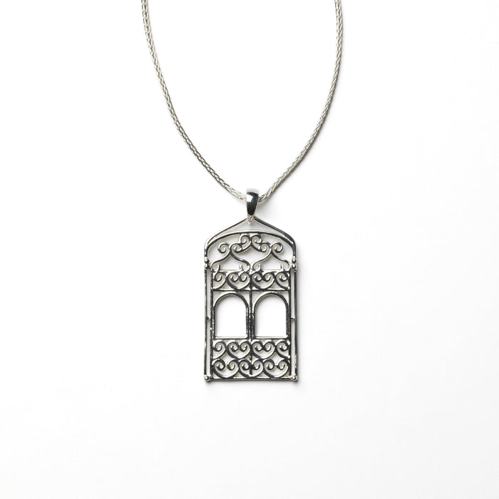 Southern Gates Biltmore Series Sterling Silver Alcove Pendant and Chain